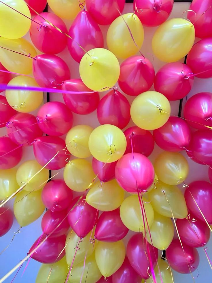 Шарики под потолок «Яркая карамель» 20 шт